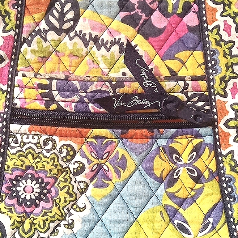 Vera Bradley quilted cross body purse - Picture 5 of 7